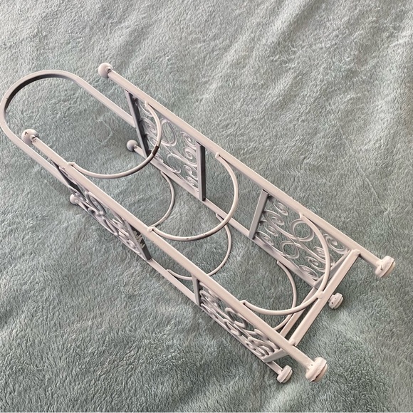 Metal Standing Wine Rack - Picture 2 of 7